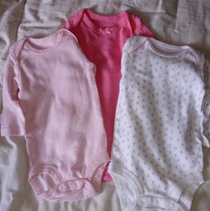 3 long sleeve bodysuits